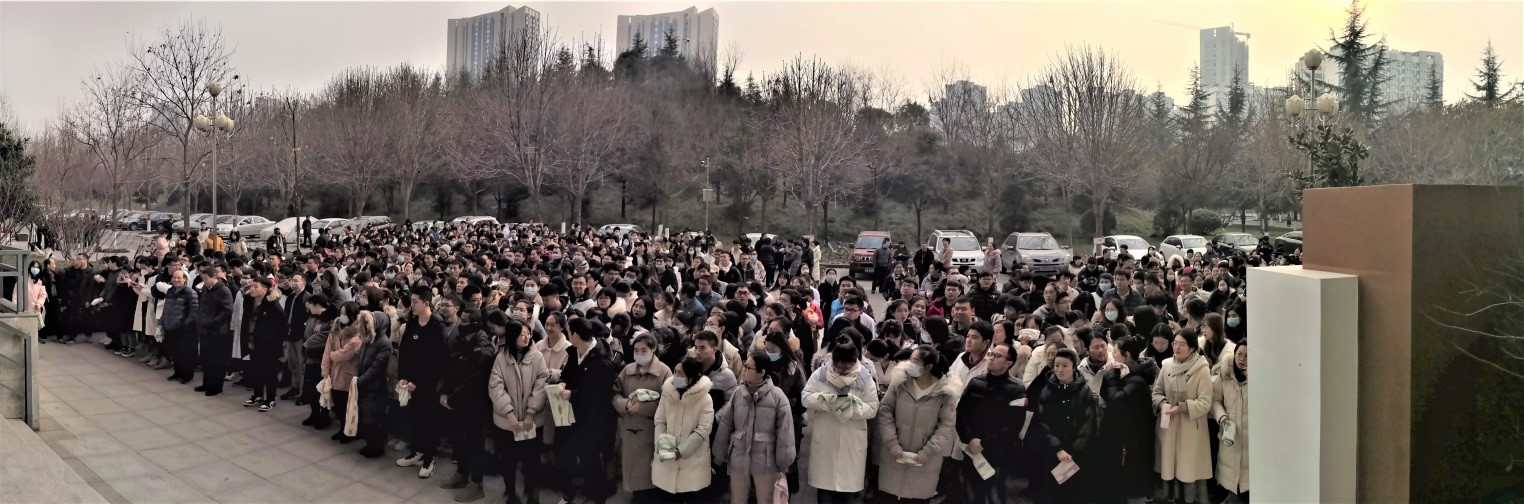 16学院组织应急疏散演练，提高师生逃生与救援技能 ——化学化工学院2020年安全疏散应急演练.jpg